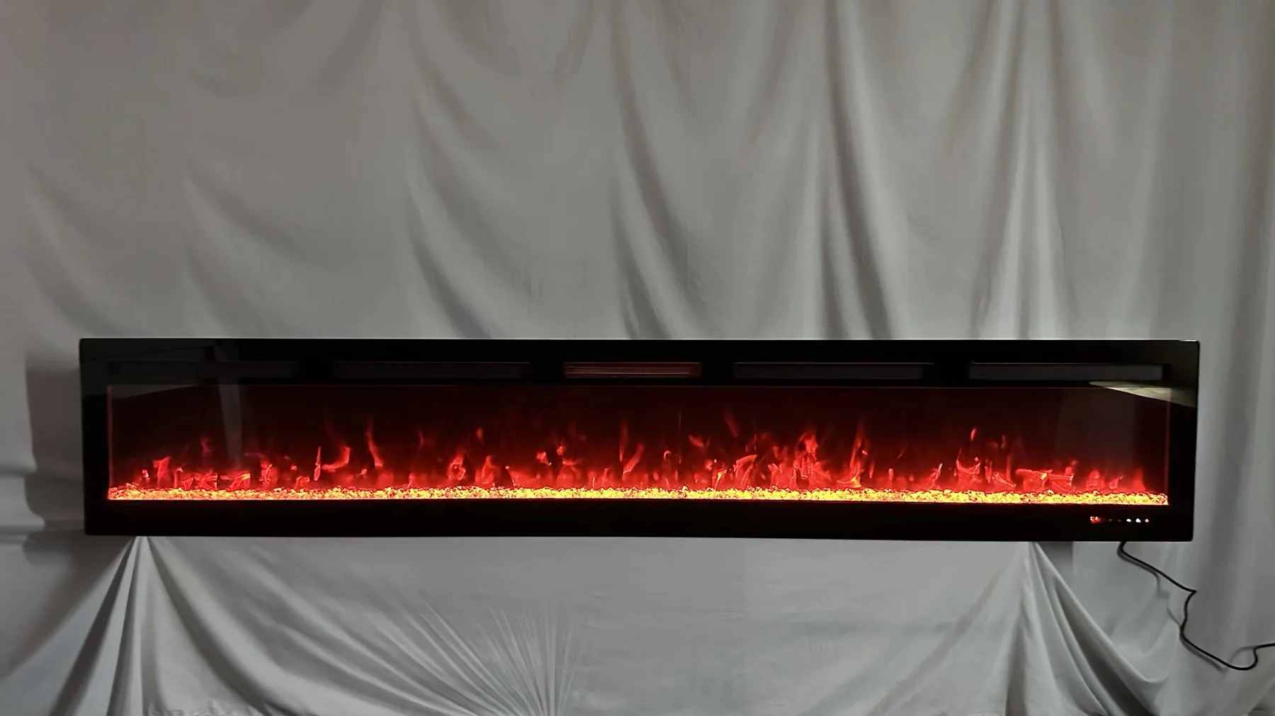 Wall-Mounted Electric Fireplace - E5G - Detail view