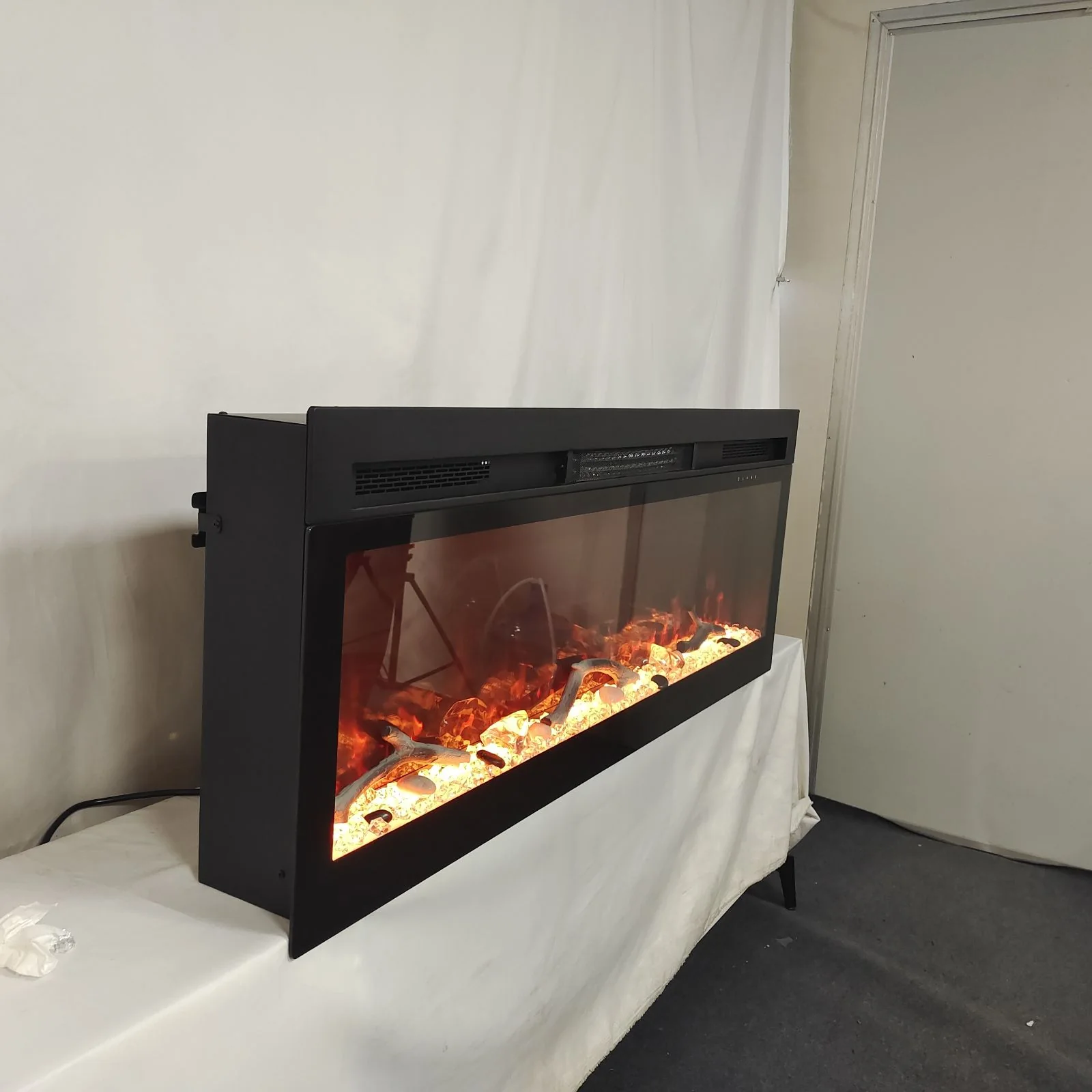 Insert Electric Fireplace - E8A - Detail view