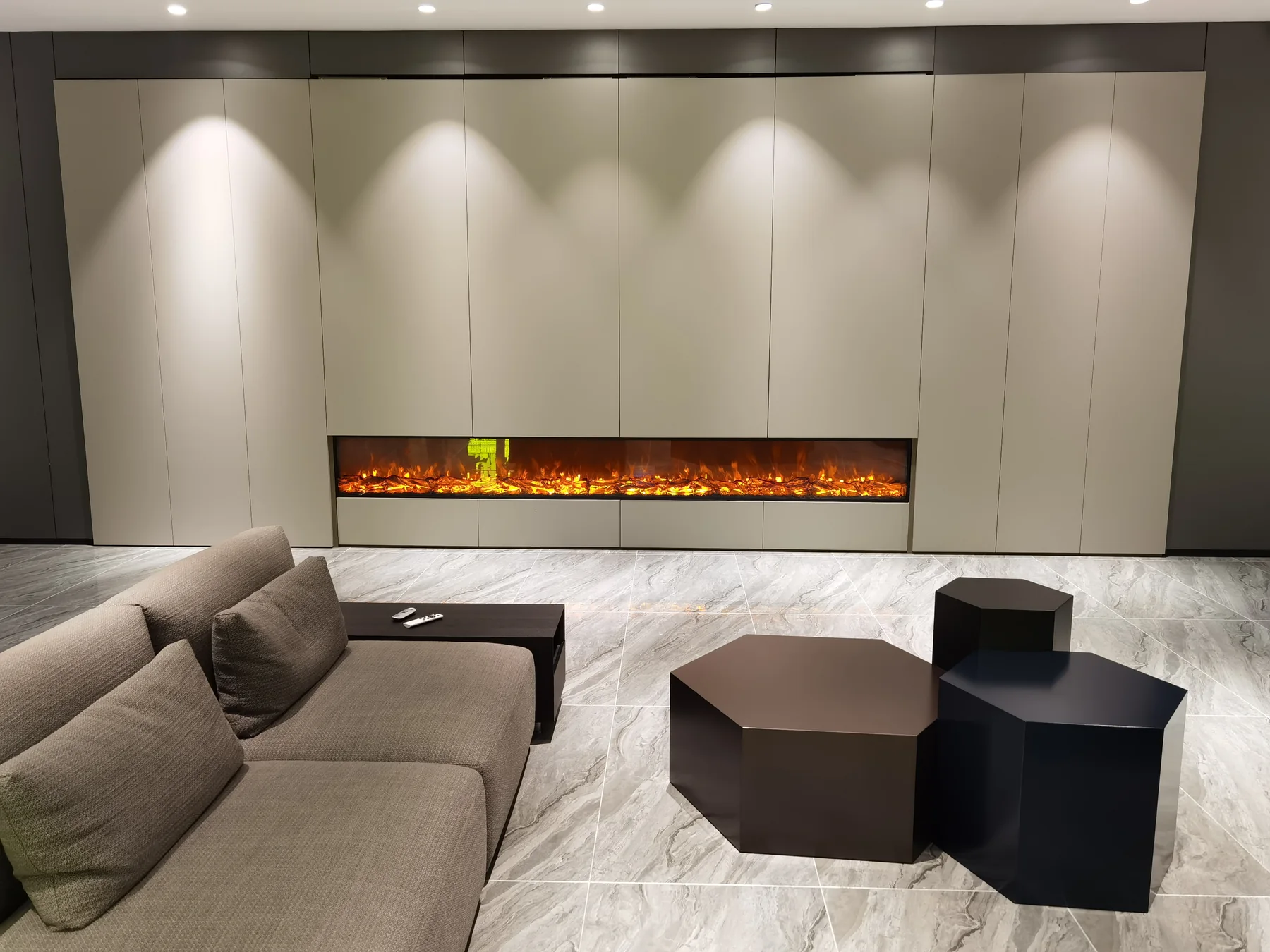 Wall-Mounted Insert Electric Fireplace - E1B - Product front